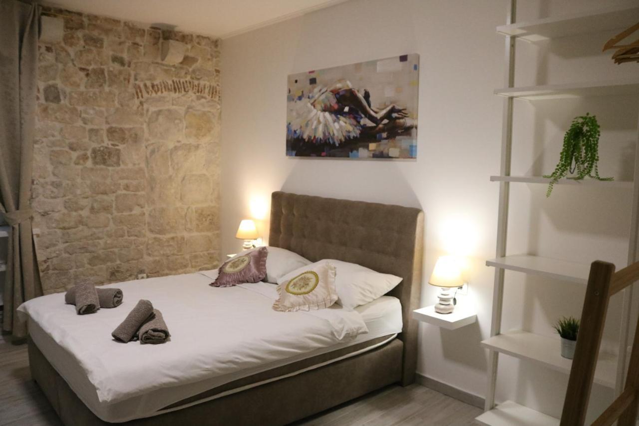 Studios Kadena Trogir - 18Th Century Stone House Exteriér fotografie