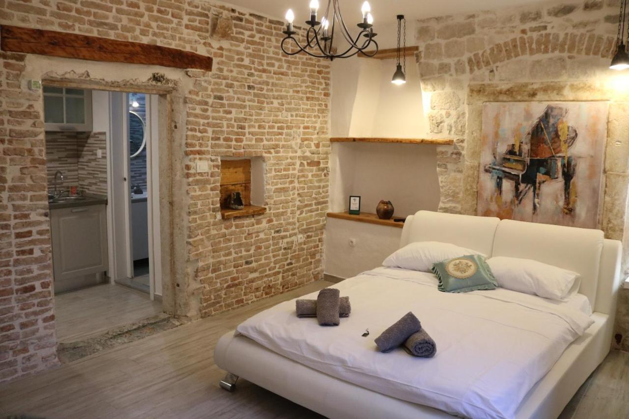 Studios Kadena Trogir - 18Th Century Stone House Exteriér fotografie