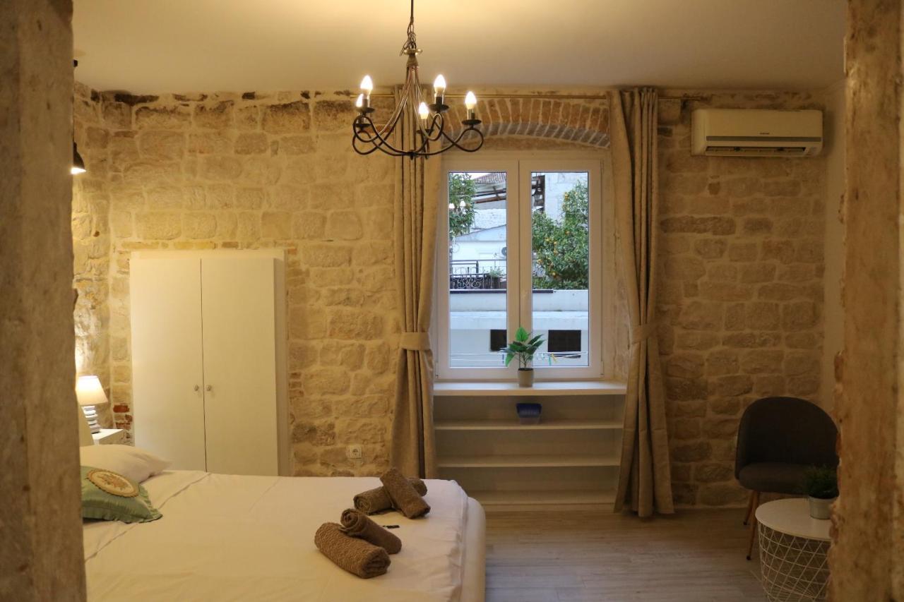 Studios Kadena Trogir - 18Th Century Stone House Exteriér fotografie