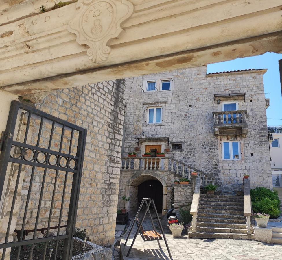 Studios Kadena Trogir - 18Th Century Stone House Exteriér fotografie