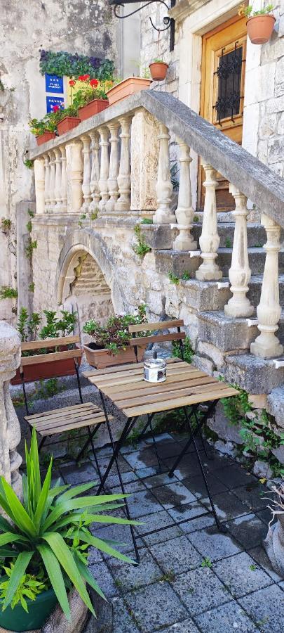 Studios Kadena Trogir - 18Th Century Stone House Exteriér fotografie
