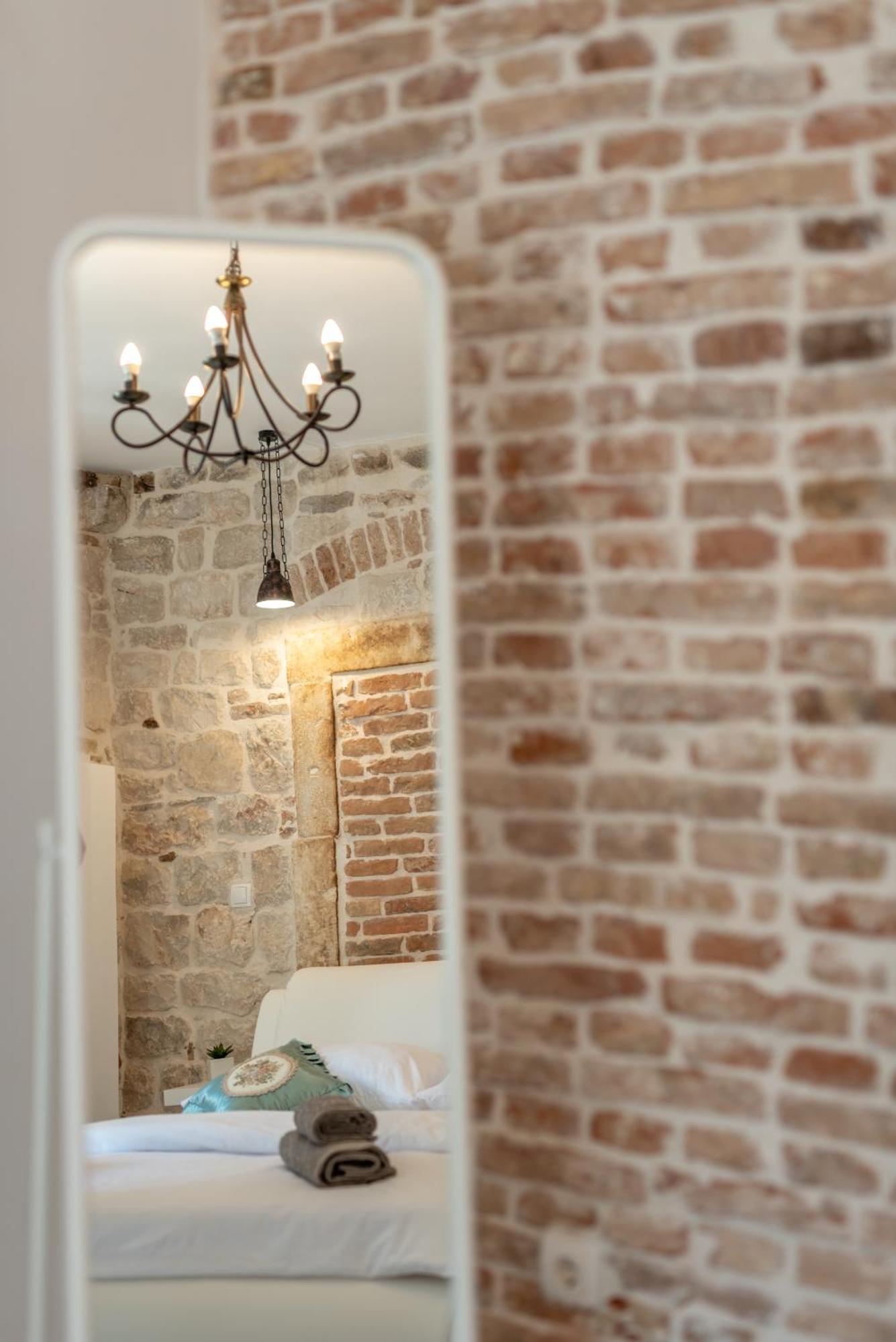 Studios Kadena Trogir - 18Th Century Stone House Exteriér fotografie