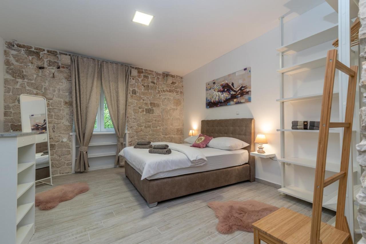 Studios Kadena Trogir - 18Th Century Stone House Exteriér fotografie